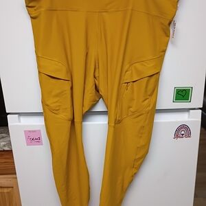Old Navy Women's Mustard Leggings
